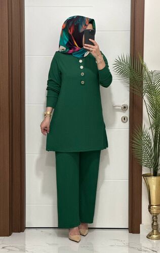 7044 K 90 zümrüt yeşil DÜĞMELİ fitilli burgu kumaş tunik pantolon takım  buyuk beden  yeni sezon · 2